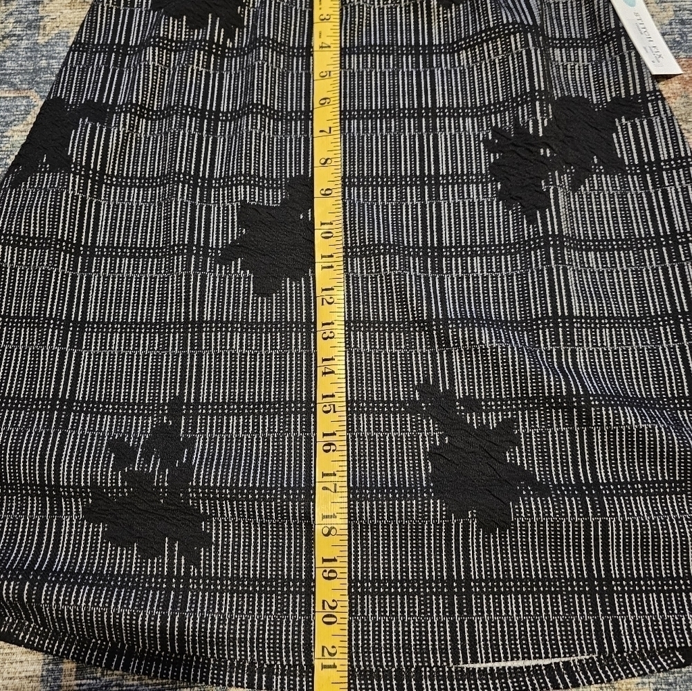 Margaret M A-Line Black and White Skirt Stitch Fix NWT Women's Size Medium - Picture 8 of 9